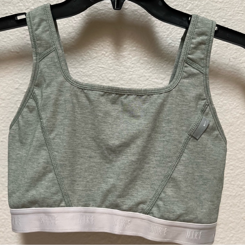 Nike Swoosh Soft Tee Sports Bra